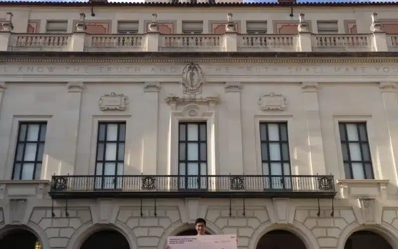 Common-Hope-Tower-picture-UT-scaled-800x500.jpg-2