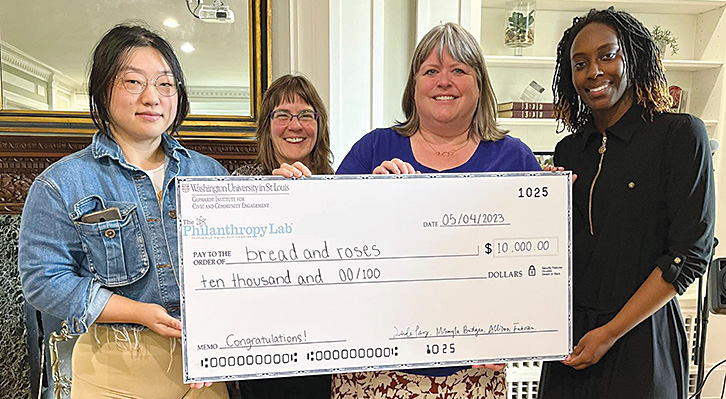 Bread & Roses Missouri receives $10,000 gift from Wash U students
